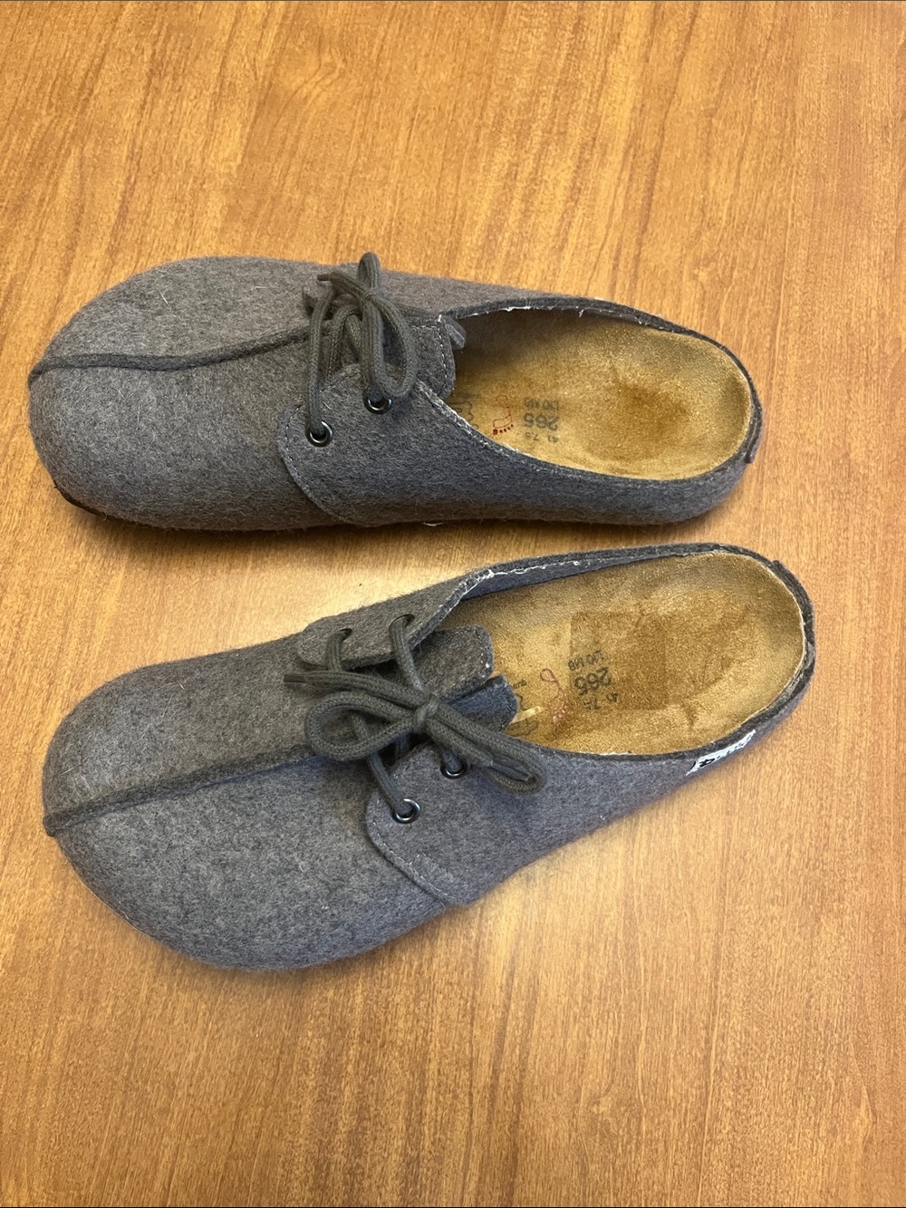 Women’s Gray Felt Slip-On Mule Clogs with Lace Detail